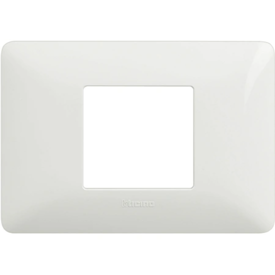 Imagine Rama ornament 2 module centrată albă pentru suport de 3 module BTICINO MATIX AM4819BBN