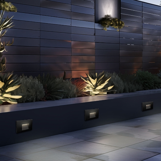 Imagine Corp de iluminat LED PT 3W 240LM 3IN1 VEKTA-B PATRAT NEGRU IP65 BR-BG38-02181